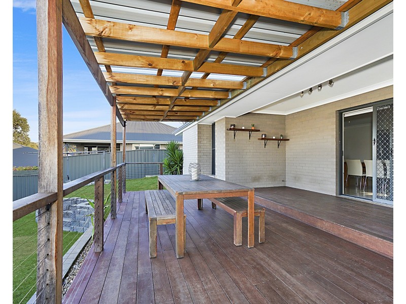 7 Kimberley Place, Macquarie Hills NSW 2285