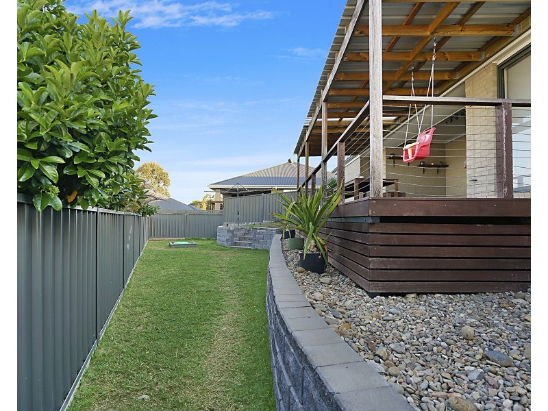 7 Kimberley Place, Macquarie Hills NSW 2285