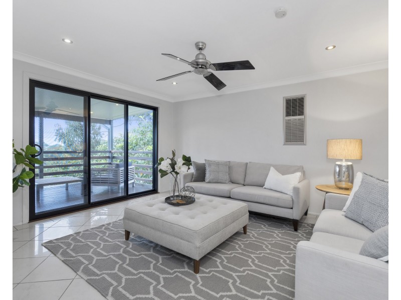4 Berwick Crescent, Maryland NSW 2287