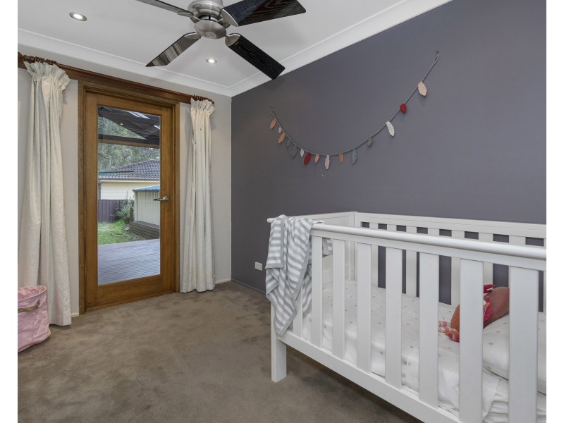 4 Berwick Crescent, Maryland NSW 2287