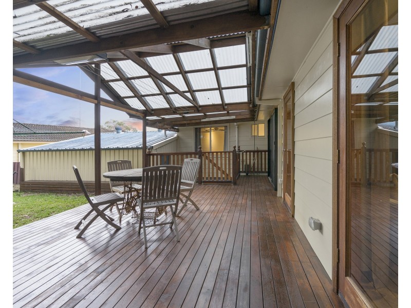 4 Berwick Crescent, Maryland NSW 2287