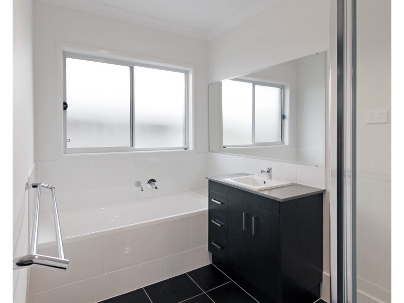 14  Innes Street, North Rothbury NSW 2335