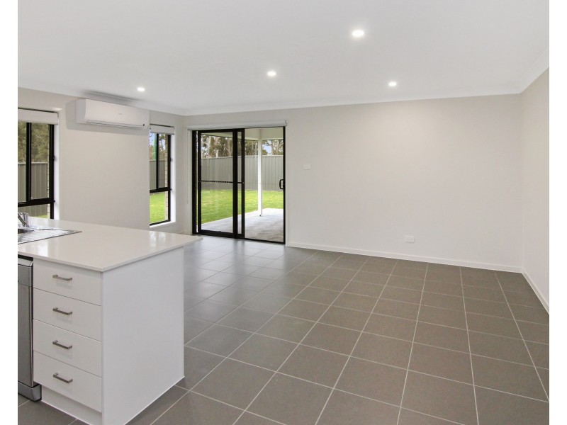1 Turnberry Close, Fletcher NSW 2287