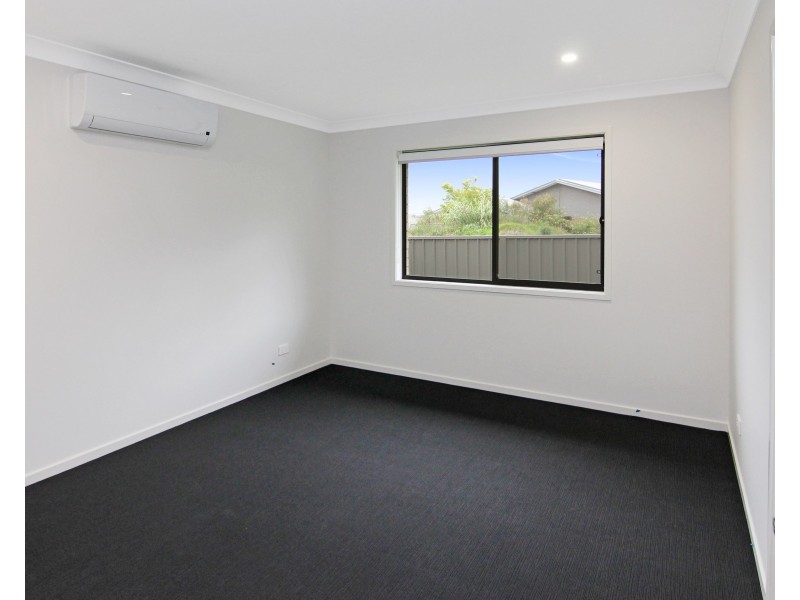 1 Turnberry Close, Fletcher NSW 2287