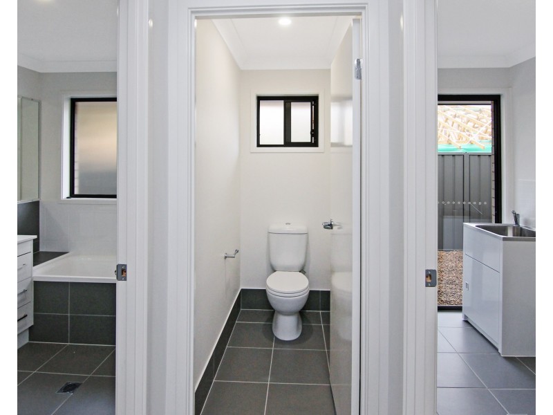 1 Turnberry Close, Fletcher NSW 2287