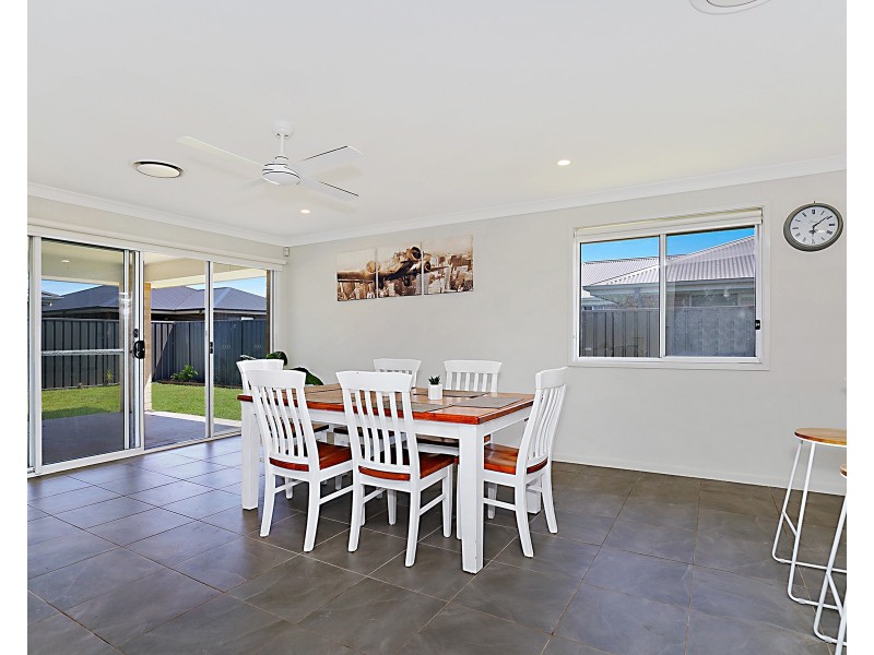 16 Foxtail Street, Fern Bay NSW 2295