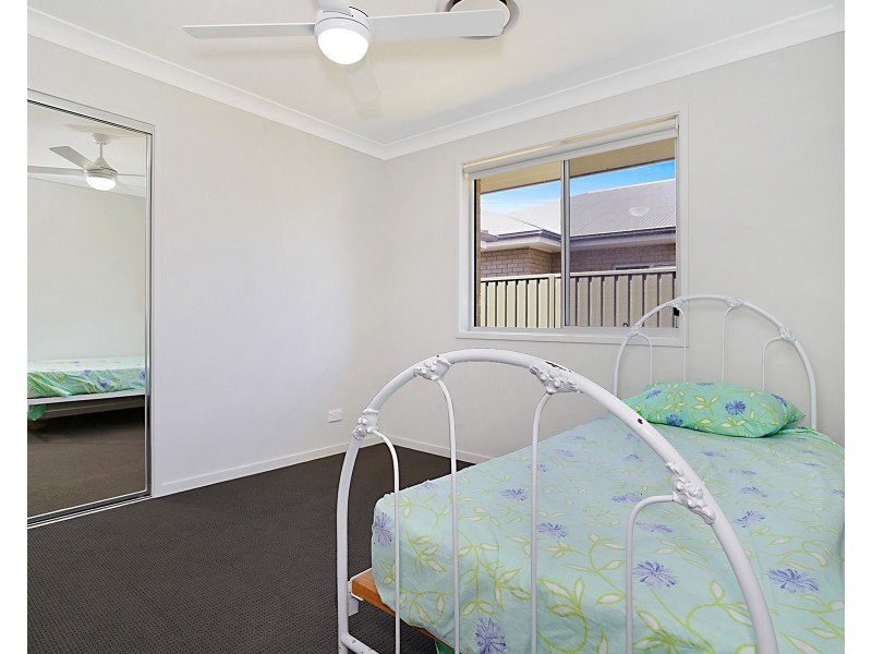 16 Foxtail Street, Fern Bay NSW 2295