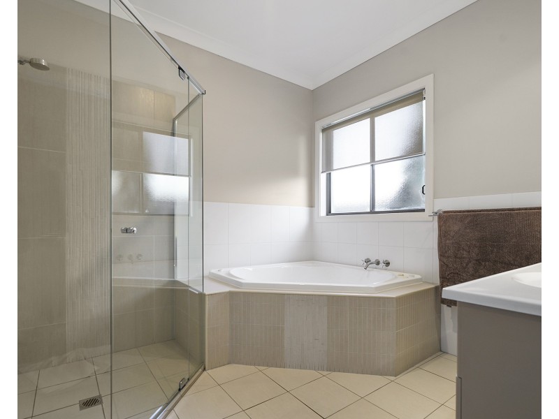 3 Rushland Drive, Fern Bay NSW 2295