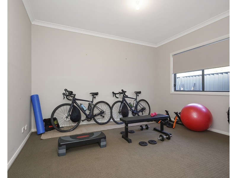 3 Rushland Drive, Fern Bay NSW 2295