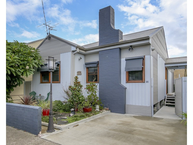 16 Hogue Street, Maryville NSW 2293