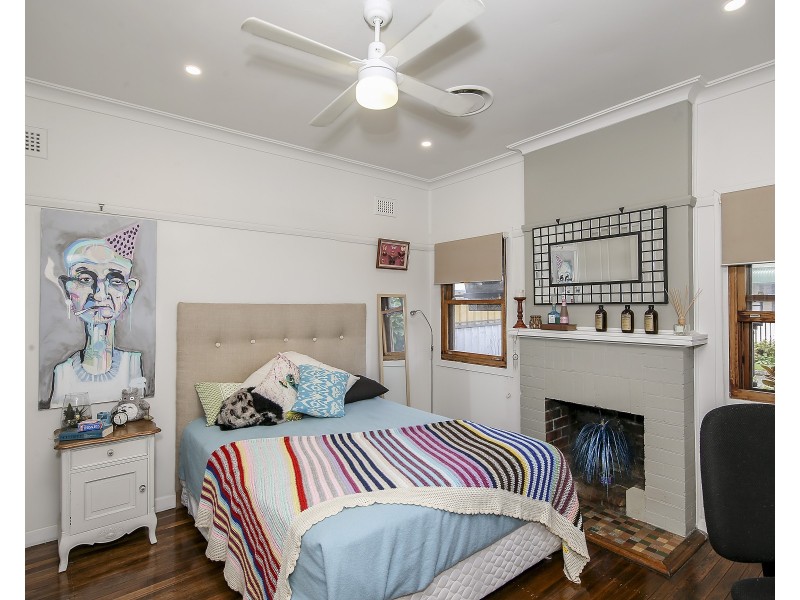 16 Hogue Street, Maryville NSW 2293