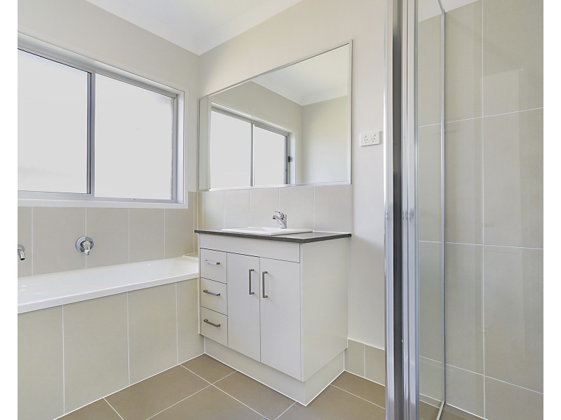 33 Tooze Circuit, North Rothbury NSW 2335