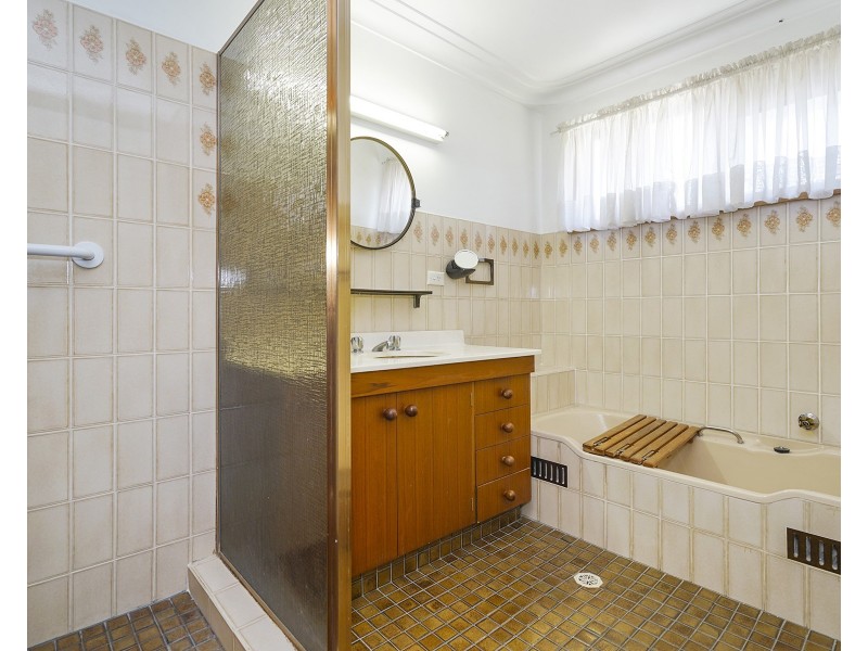 12 Liguori Court, Mayfield NSW 2304