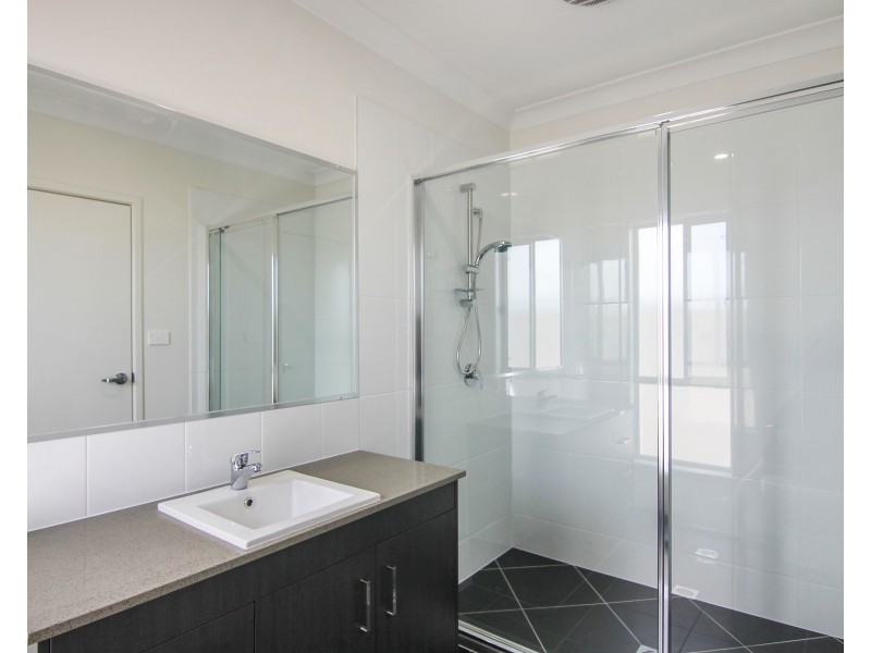 18 Innes Street, North Rothbury NSW 2335