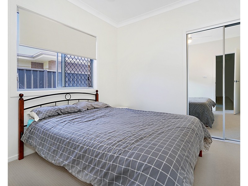 16 Apple Street, Fern Bay NSW 2295