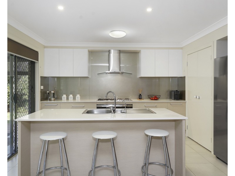 9 Water Street, Fern Bay NSW 2295