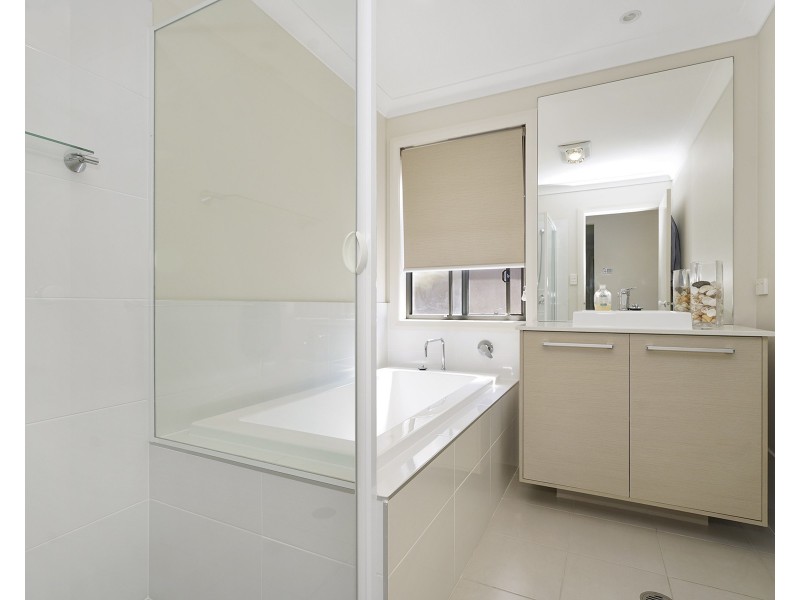 9 Water Street, Fern Bay NSW 2295