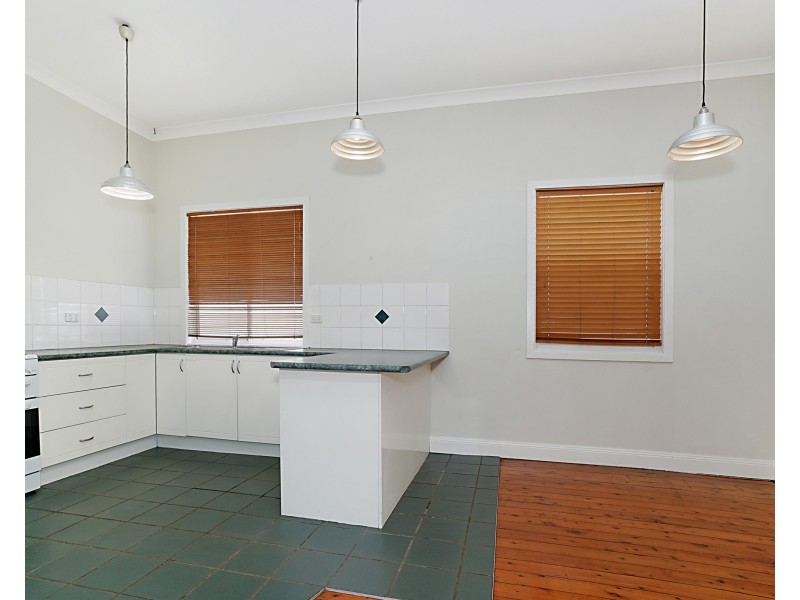 7 Kerr Street, Mayfield NSW 2304