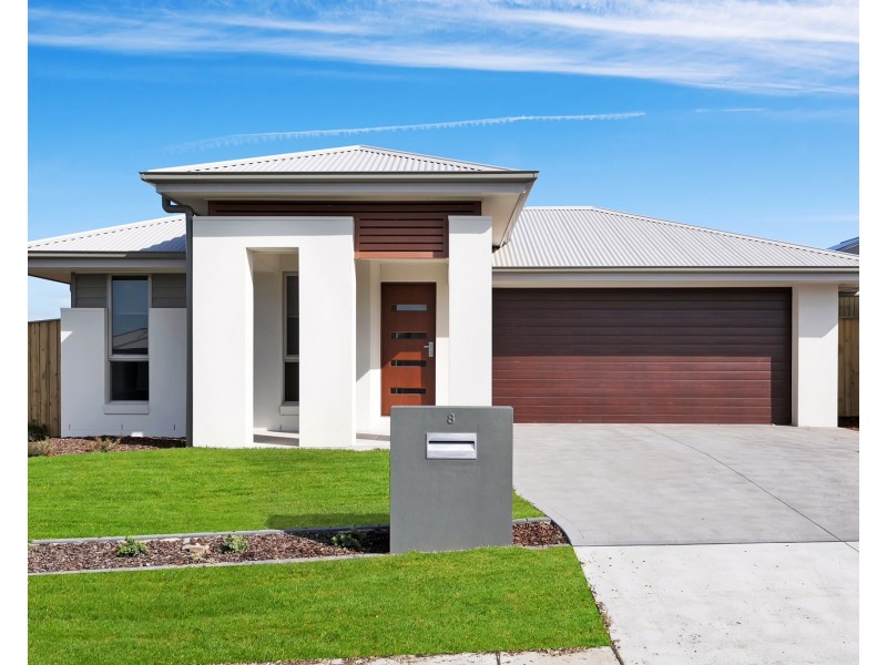 8 Flavum Street, Fletcher NSW 2287