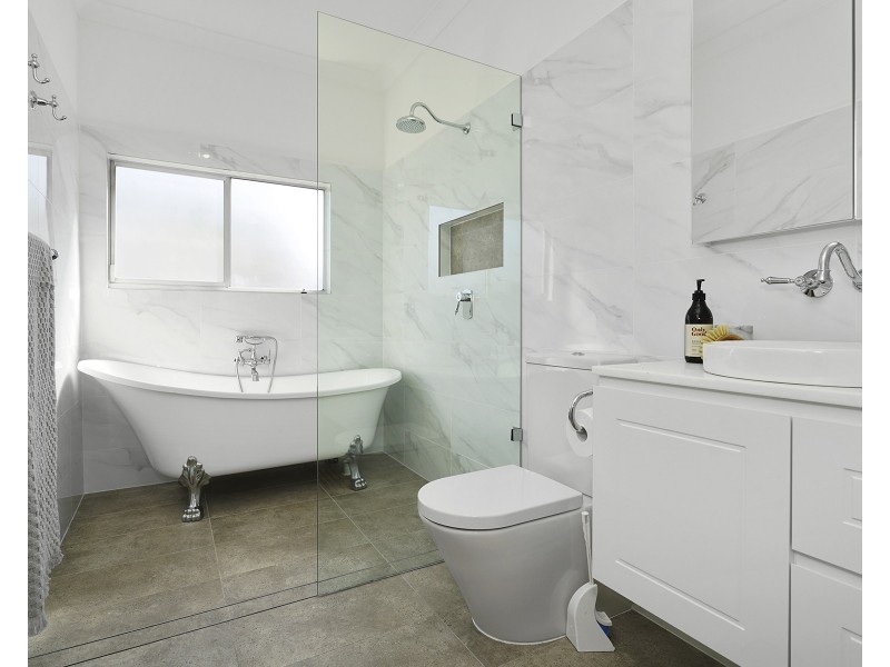 1A Heddon Road, Broadmeadow NSW 2292