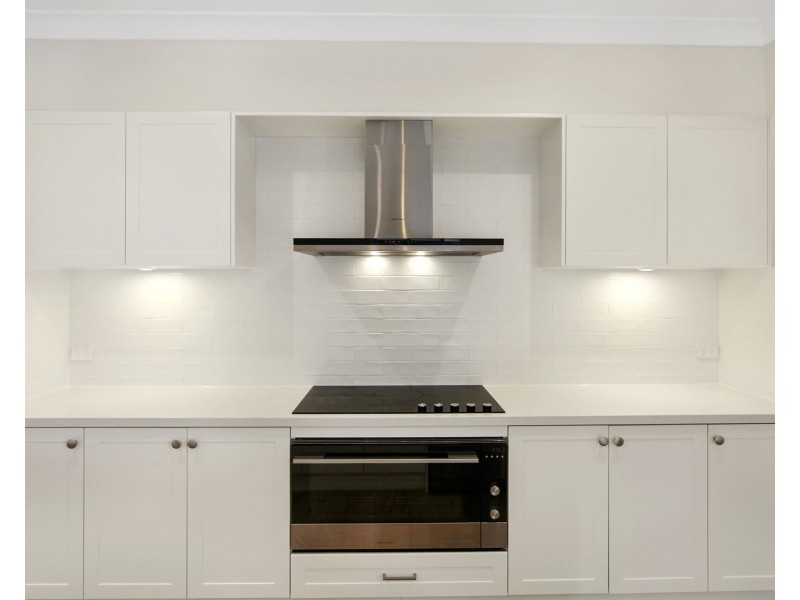 20 Rosemary Street, Fern Bay NSW 2295