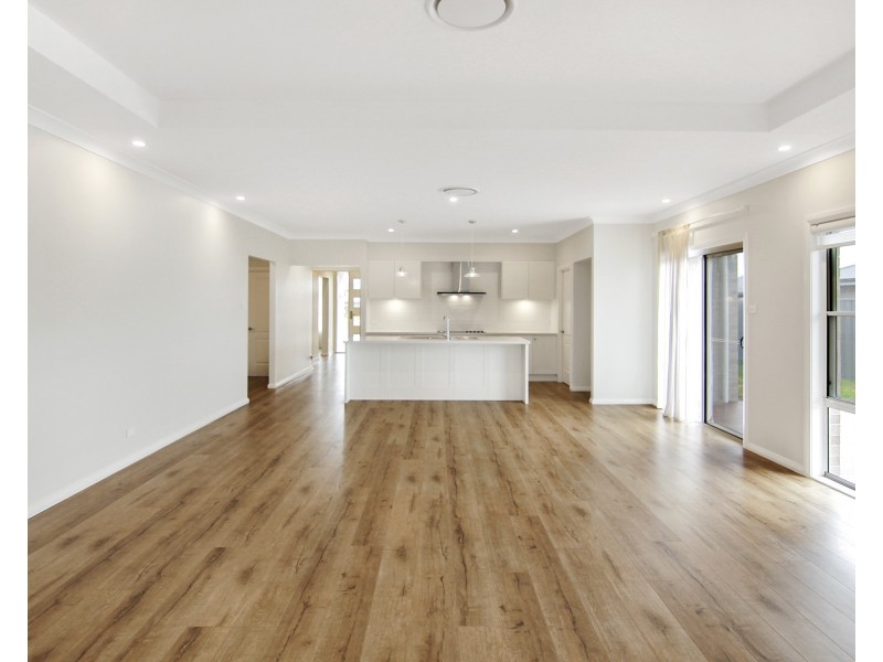 20 Rosemary Street, Fern Bay NSW 2295