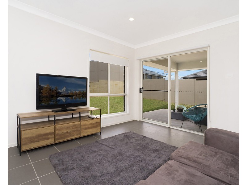 6 Enright Drive, North Rothbury NSW 2335