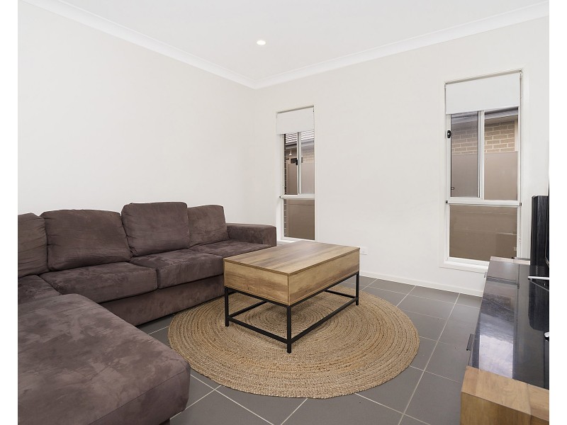 6 Enright Drive, North Rothbury NSW 2335