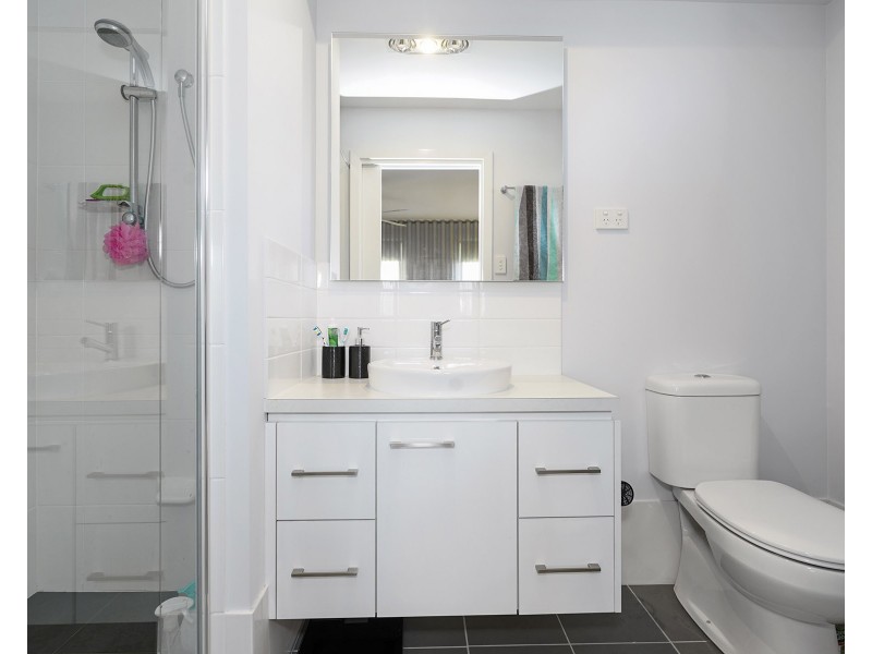 38 Apple Street, Fern Bay NSW 2295