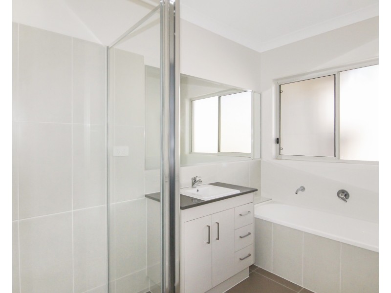 17  Ellerton Avenue, North Rothbury NSW 2335