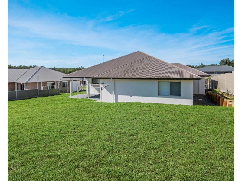 17  Ellerton Avenue, North Rothbury NSW 2335