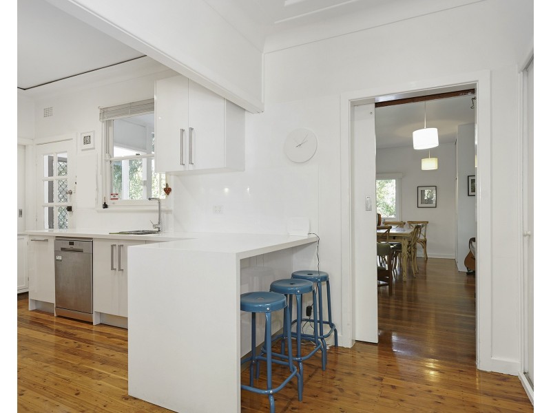 19 Lookout Road, New Lambton Heights NSW 2305