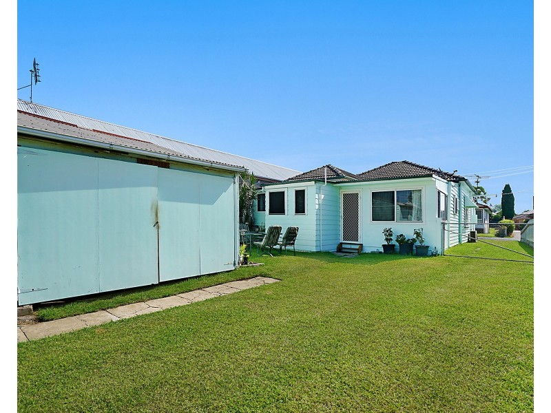 17 Buxton Street, Adamstown NSW 2289