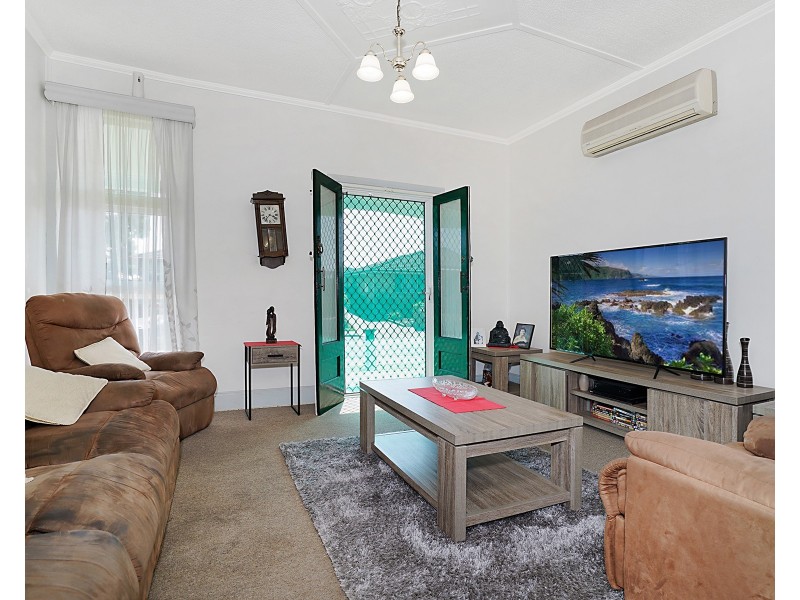 17 Buxton Street, Adamstown NSW 2289