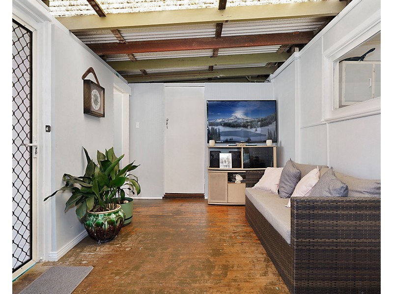 17 Buxton Street, Adamstown NSW 2289