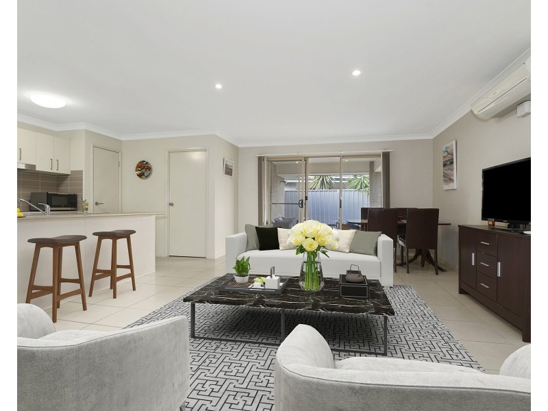 73 Seaside Boulevard, Fern Bay NSW 2295