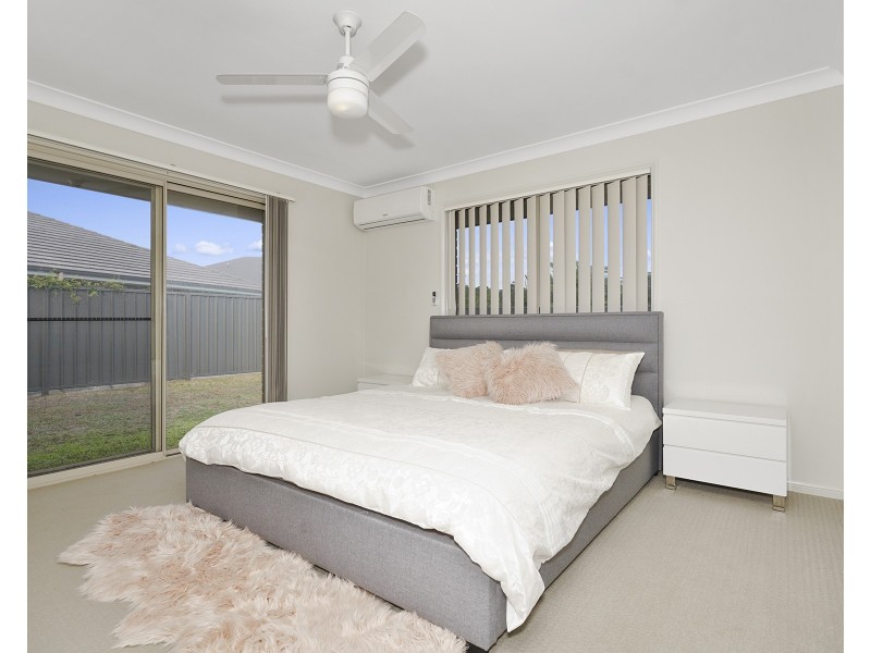 73 Seaside Boulevard, Fern Bay NSW 2295