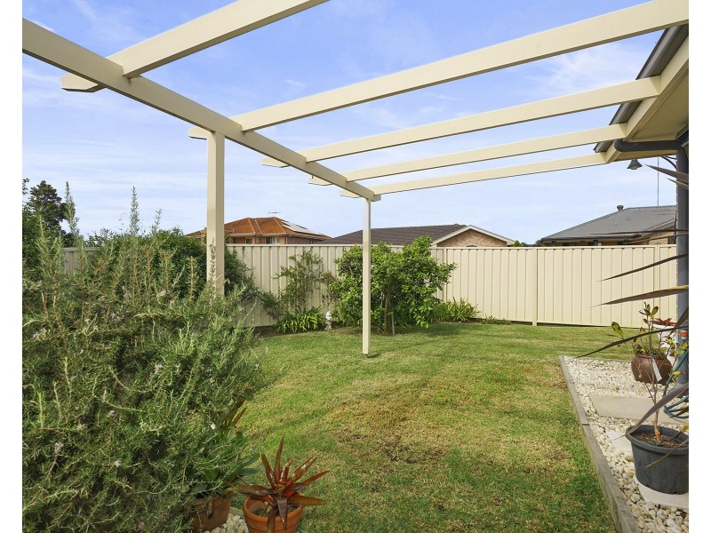 16 Whipbird Street, Maryland NSW 2287