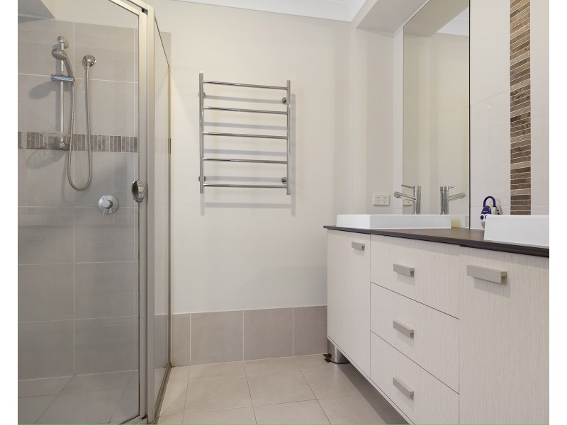 10 Oimara Street, Fern Bay NSW 2295