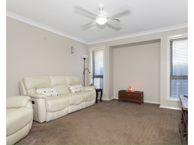 10 Oimara Street, Fern Bay NSW 2295