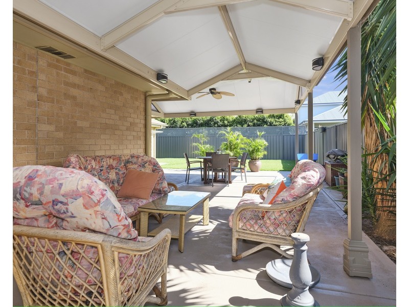 10 Oimara Street, Fern Bay NSW 2295