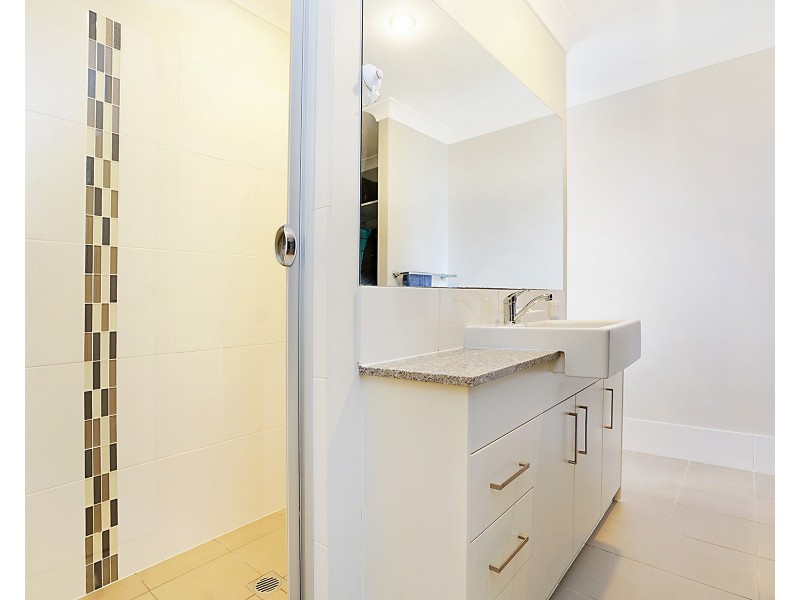 16 Gazelle Crescent, Fletcher NSW 2287