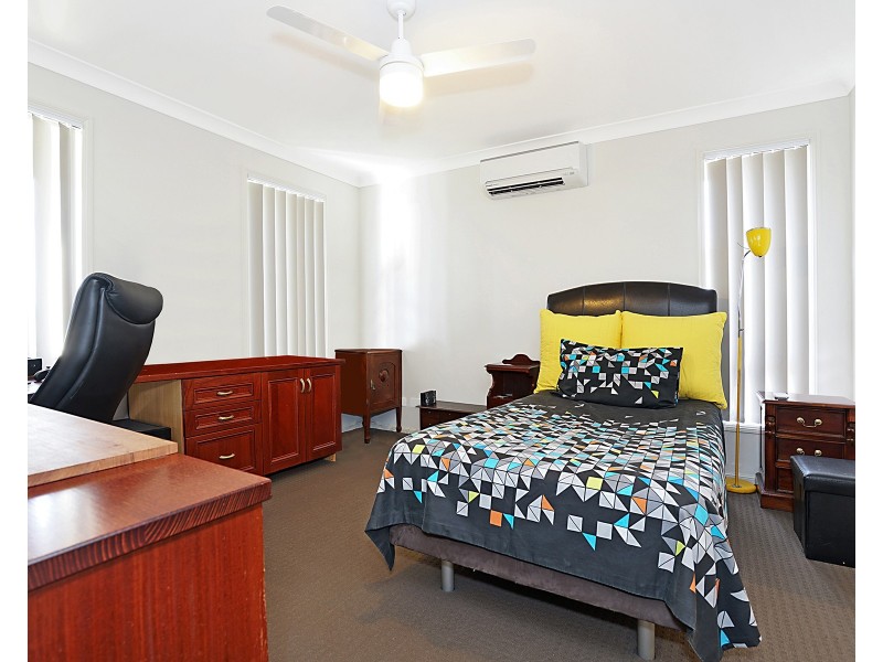 16 Gazelle Crescent, Fletcher NSW 2287