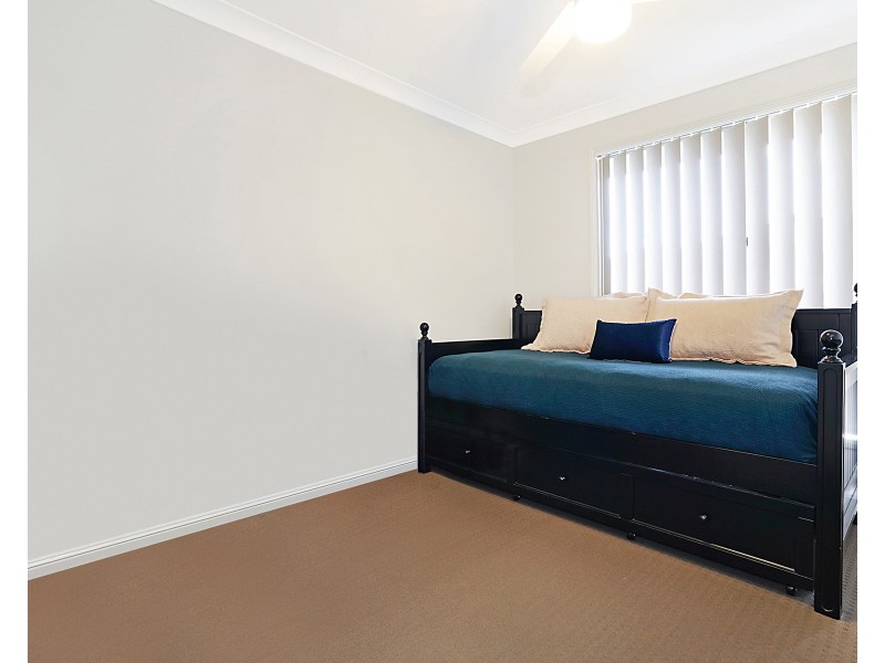 16 Gazelle Crescent, Fletcher NSW 2287