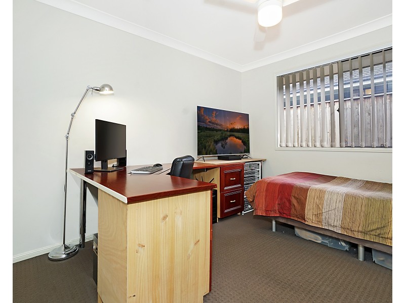 16 Gazelle Crescent, Fletcher NSW 2287