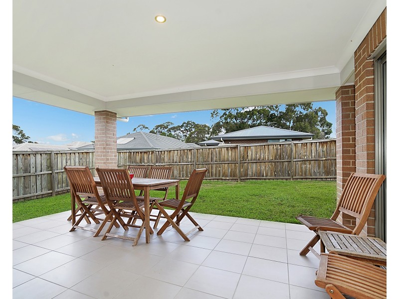 16 Gazelle Crescent, Fletcher NSW 2287