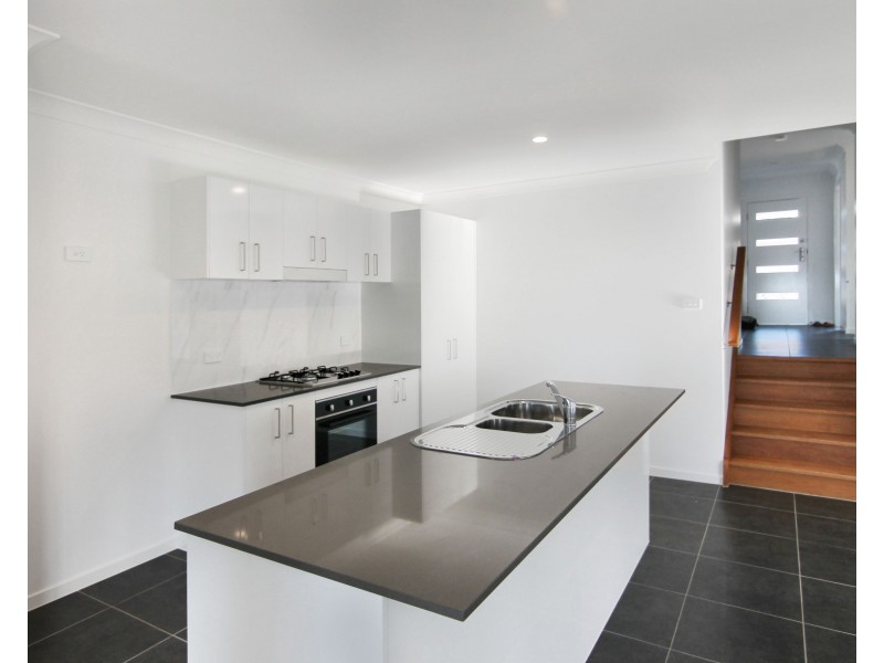 63 Portland Drive, Cameron Park NSW 2285