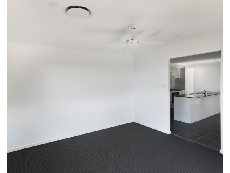 63 Portland Drive, Cameron Park NSW 2285