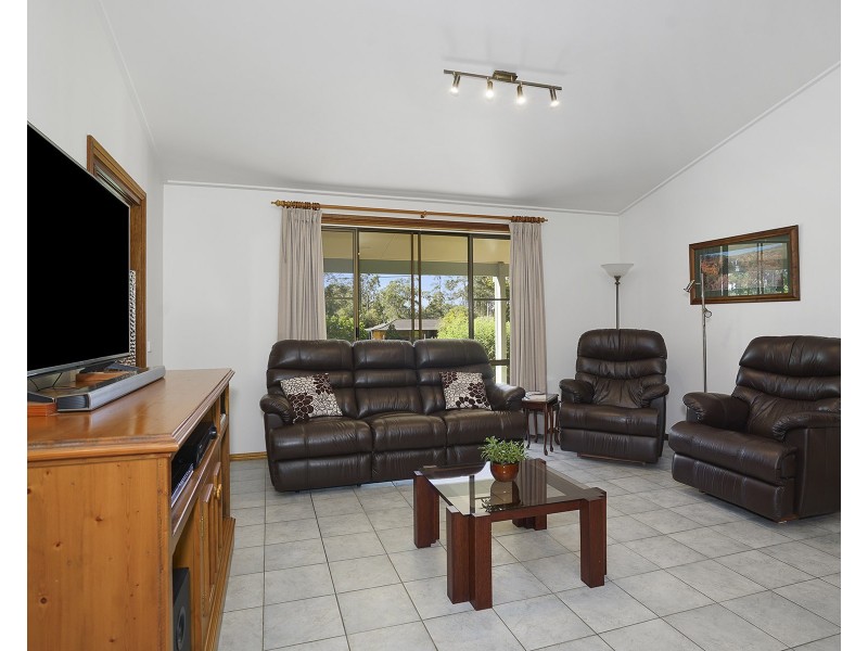 17 Overland Avenue, Medowie NSW 2318