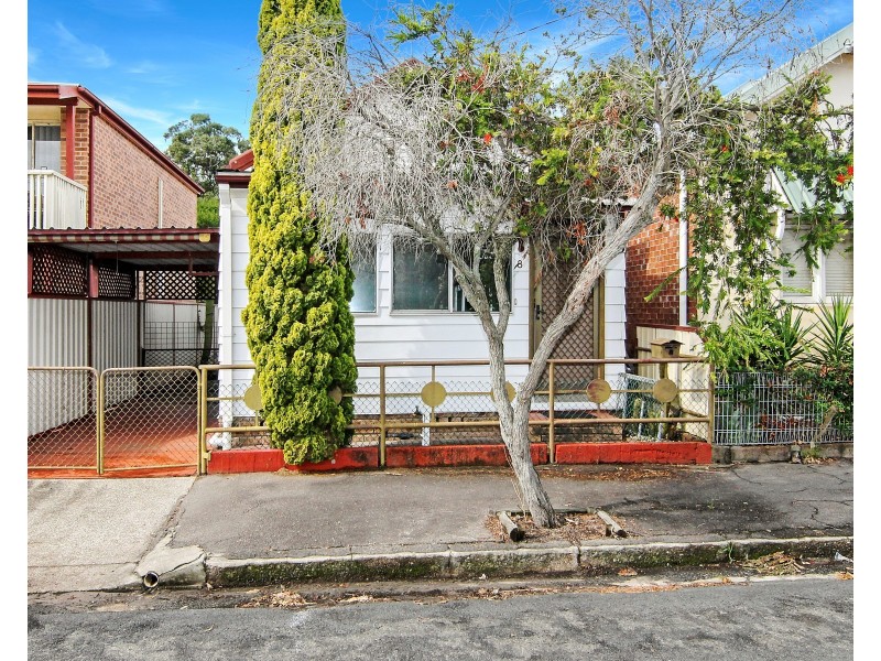 8 Islington Street, Islington NSW 2296